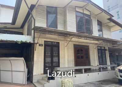 480 SQM Commercial House Thong Lo 25 - Diverse Space with Parking