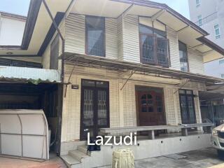 480 SQM Commercial House Thong Lo 25 - Diverse Space with Parking