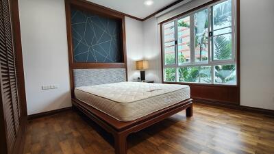 Classic Renovated Spacious Condo Sukhumvit 43 Sale