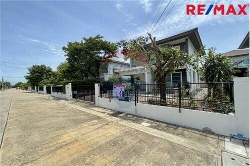 Single house for sale, Thung Khru, Prueklada Village, Pracha Uthit.