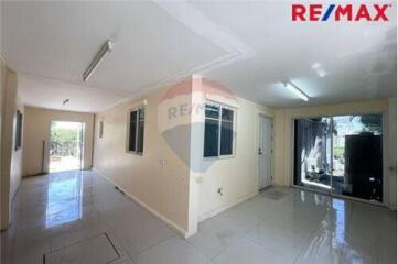 Single house for sale, Passorn Prestige On Nut Chaloem Phrakiat.