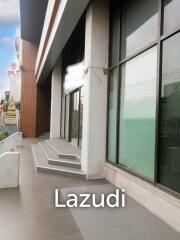 Retail For rent in Bangrak