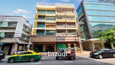 Commercial space for rent in Silom