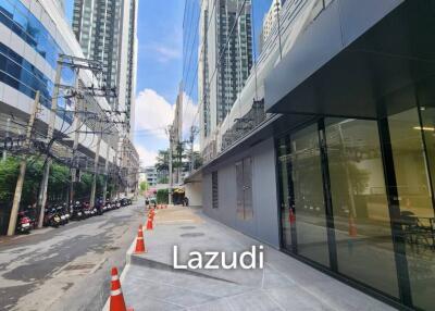 Prime Sukhumvit 25 Retail + Office Space: Your Gateway to Success!