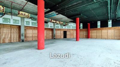 Retail space for rent in Srinakarin