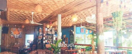 200 ตร.ม.  1 ห้องนอน  1 ห้องน้ำ ร้านอาหารสำหรับ เช่าใน มะเร็ต