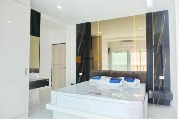 4 bedroom House in Eakmongkol Village Jomtien Jomtien