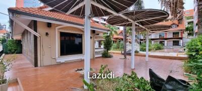 11 Beds 14 Baths 1,500 SQ.M Village+Restaurant