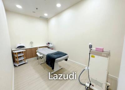 For Take Over Clinic in Prime Central Mall Location with Over 19 Rooms