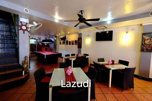 Prime Location: Restaurant Business with 12 Guest Rooms in Cha Am