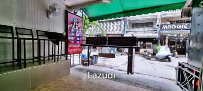 TAKEOVER BUSINESS: 240m2 BAR in Central Pattaya