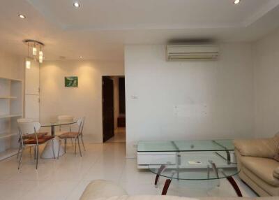 Modern 2 bedroom condo to rent at Rimping Condominium