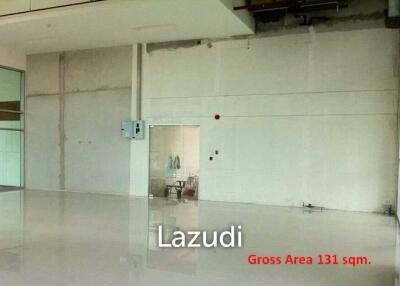 Commercial Area 131.60 SQ.M Villa Sathorn