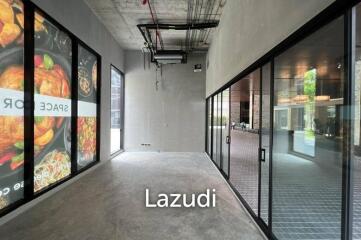 Exclusive Boutique Retail Space in High-End Hotel Drop-Off Zone, Sukhumvit Soi 24, Bangkok: Ideal for Upscale Coffee Shop, Flower Shop or Dispensary