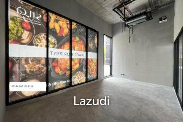 Exclusive Boutique Retail Space in High-End Hotel Drop-Off Zone, Sukhumvit Soi 24, Bangkok: Ideal for Upscale Coffee Shop, Flower Shop or Dispensary