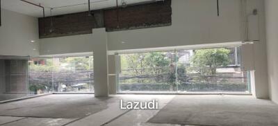 Thonglor 2nd Floor Street Visible Space for Lease