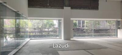 Thonglor 2nd Floor Street Visible Space for Lease