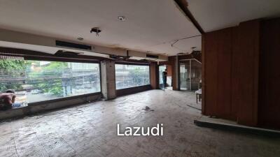 550sm 2nd + Lower Floor Space for Lease on Soi 39