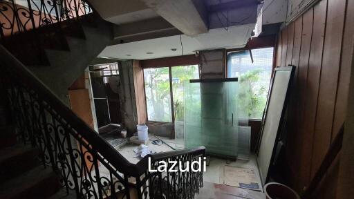 550sm 2nd + Lower Floor Space for Lease on Soi 39