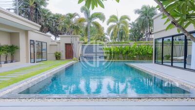 A newly renovated 3 Bedrooms Luxury Private Pool Villa