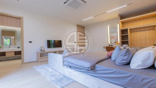 A newly renovated 3 Bedrooms Luxury Private Pool Villa