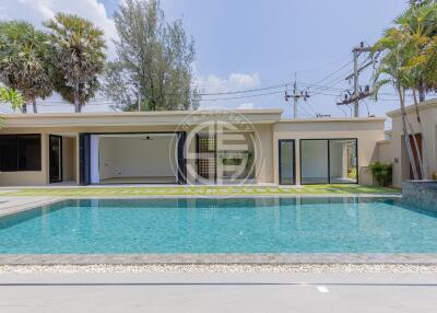 A newly renovated 3 Bedrooms Luxury Private Pool Villa