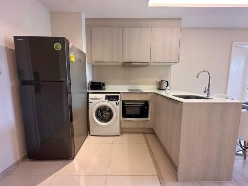 2-bedroom modern condo for sale close to BTS Thonglor