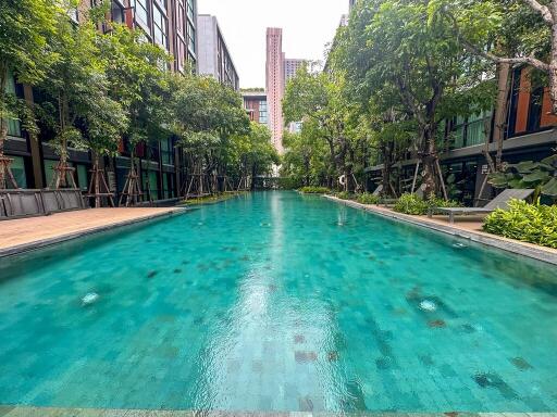 2-bedroom modern condo for sale close to BTS Thonglor