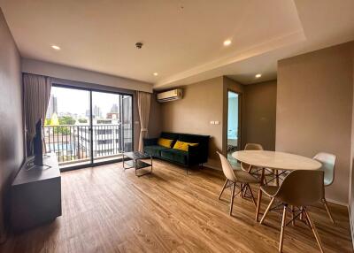 2-bedroom modern condo for sale close to BTS Surasak