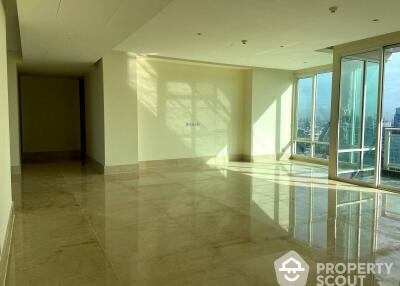 3-BR Condo at The Infinity Condominium near BTS Chong Nonsi