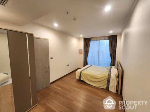 1-BR Condo at Supalai Oriental Sukhumvit 39 near MRT Phetchaburi