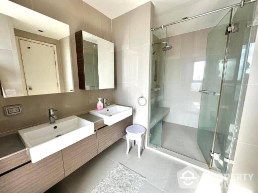 2-BR Condo at Quinn Condo Ratchada 17 near MRT Sutthisan