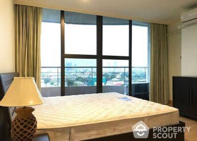 2-BR Condo at Supalai Place Sukhumvit 39 near BTS Phrom Phong (ID 34301)