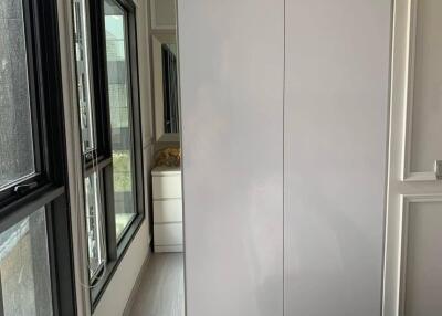 1-BR Condo at Life Asoke - Rama 9 near MRT Phra Ram 9