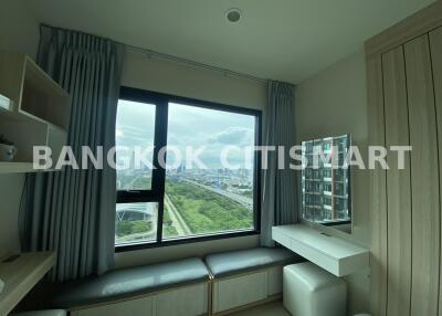 Condo at Life Asoke for rent