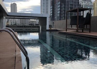 Urbana Sukhumvit 15 – 2 bed