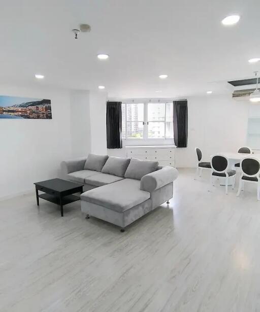 Fifty Fifth Tower 3 bedroom condo for rent