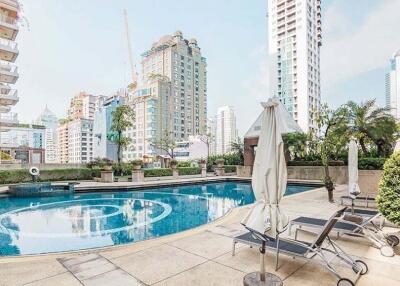 2 bedroom condo for sale with tenant at Grand Langsuan