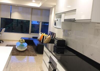 2 bedroom condo for rent at Hampton Thong Lo 10