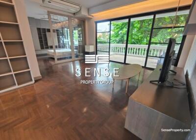 Magnificent 3 bed for rent and sale in Thonglor