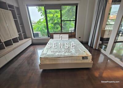 Magnificent 3 bed for rent and sale in Thonglor