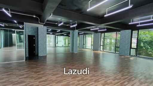 Luxury Commercial building for rent in Sukhumvit 26