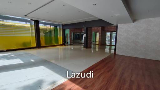 Luxury Commercial building for rent in Sukhumvit 26