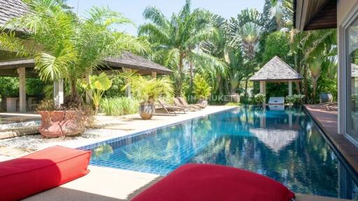 Luxurious 4-Bed Villa Walking Distance to Layan Beach