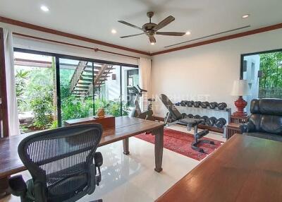 Tranquil Thai-Balinese Style Villa in Gated Community