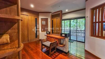 Tranquil Thai-Balinese Style Villa in Gated Community