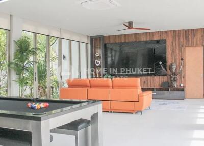 Contemporary 3-Bedroom Pool Villa in Si Sunthon