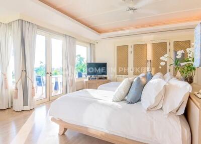 Luxurious Sea View Villa Retreat in Layan