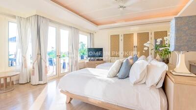 Luxurious Sea View Villa Retreat in Layan