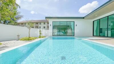 Contemporary Pool Villa in Si Sunthon Thalang